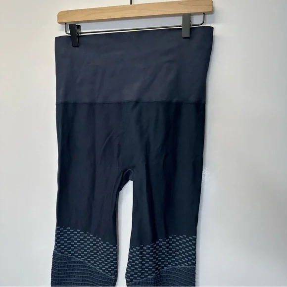 Spanx Look At Me Now Seamless Moto Leggings Indigo Blue Size XL - Picture 6 of 11